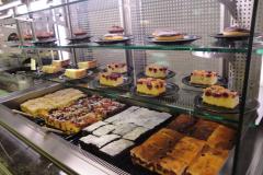 Kuchen- und Dessertauswahl / cakes and desserts