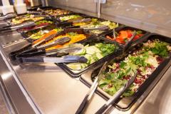 Salattheke / salad bar  © Luise Wagener