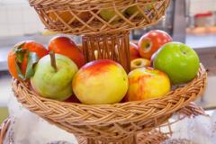 bunte Obstvielfalt / fresh fruits