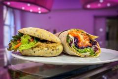 Wrap mit pflanzlicher Fischalternative TU-NAH / Wrap with plant-based fish alternative TU-NAH  © Dominic Duzy / stW BERLIN